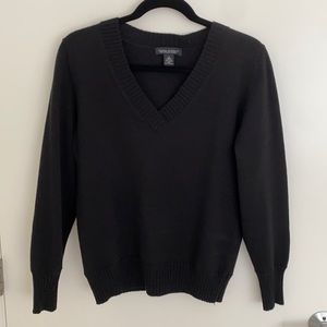 Banana republic Size medium black wool v neck